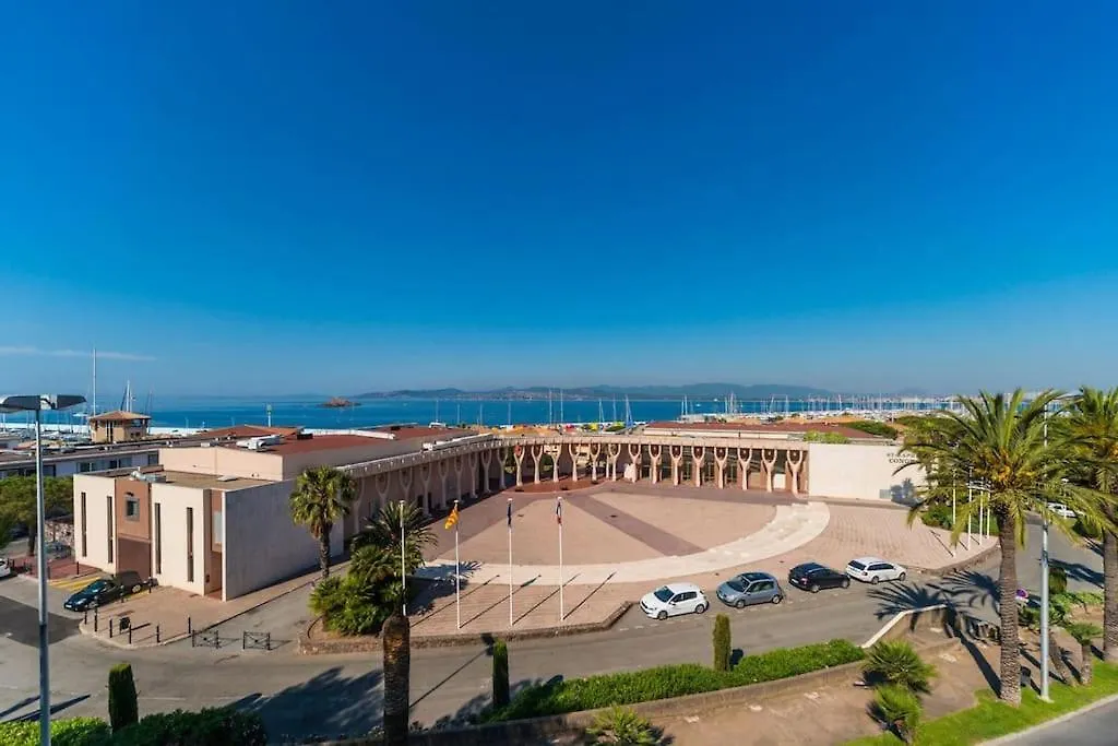 Les Orangers De Santa Lucia, Vue Mer Et Port, St Raphael Saint-Raphael  France