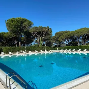 Appartement Domaine Valescure Vue Piscine Ou Pinede - Wifi, Saint-Raphaël